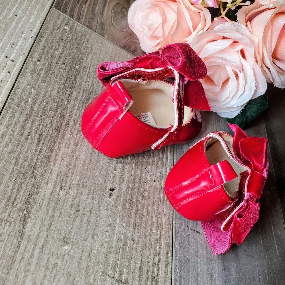 Cat & Jack Shiny Red Bow Mary Jane Flats 6-9m ♥️